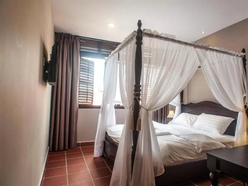 Armenian Suite Hotel George Town Exterior photo