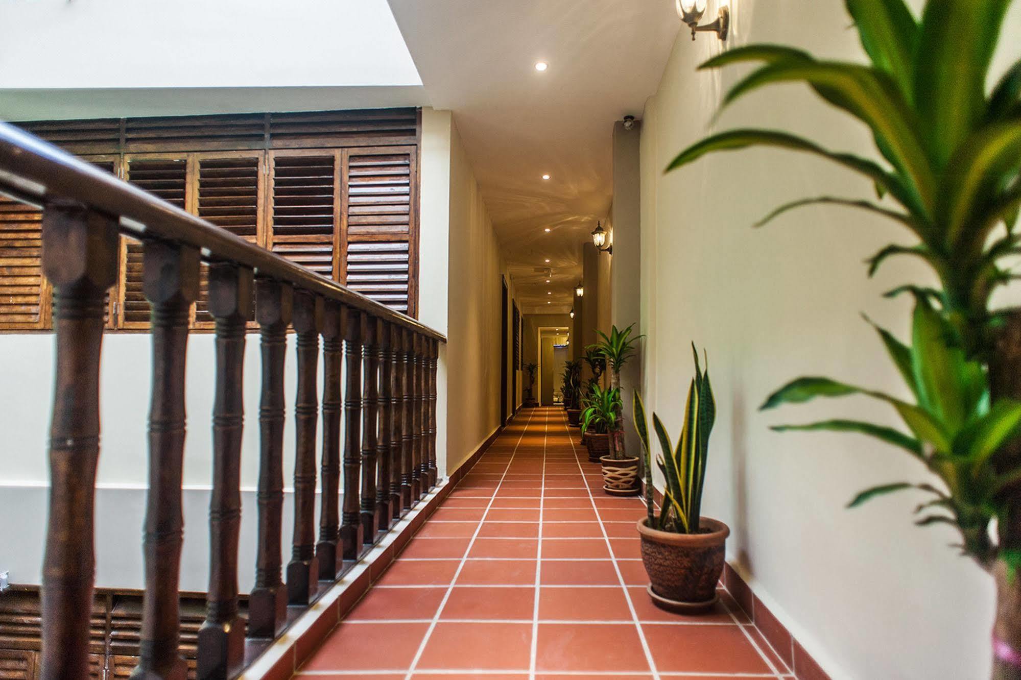 Armenian Suite Hotel George Town Exterior photo